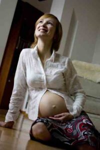 Delivering a Baby at Home Image